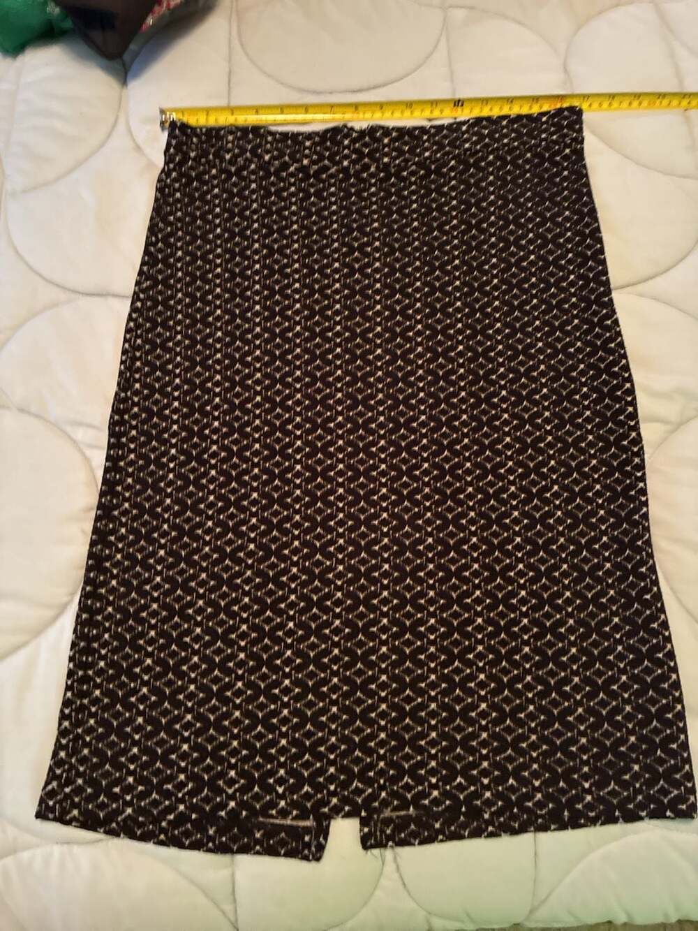 Maeve Pencil Skirt Size L Black Diamond Geometric Knit A810